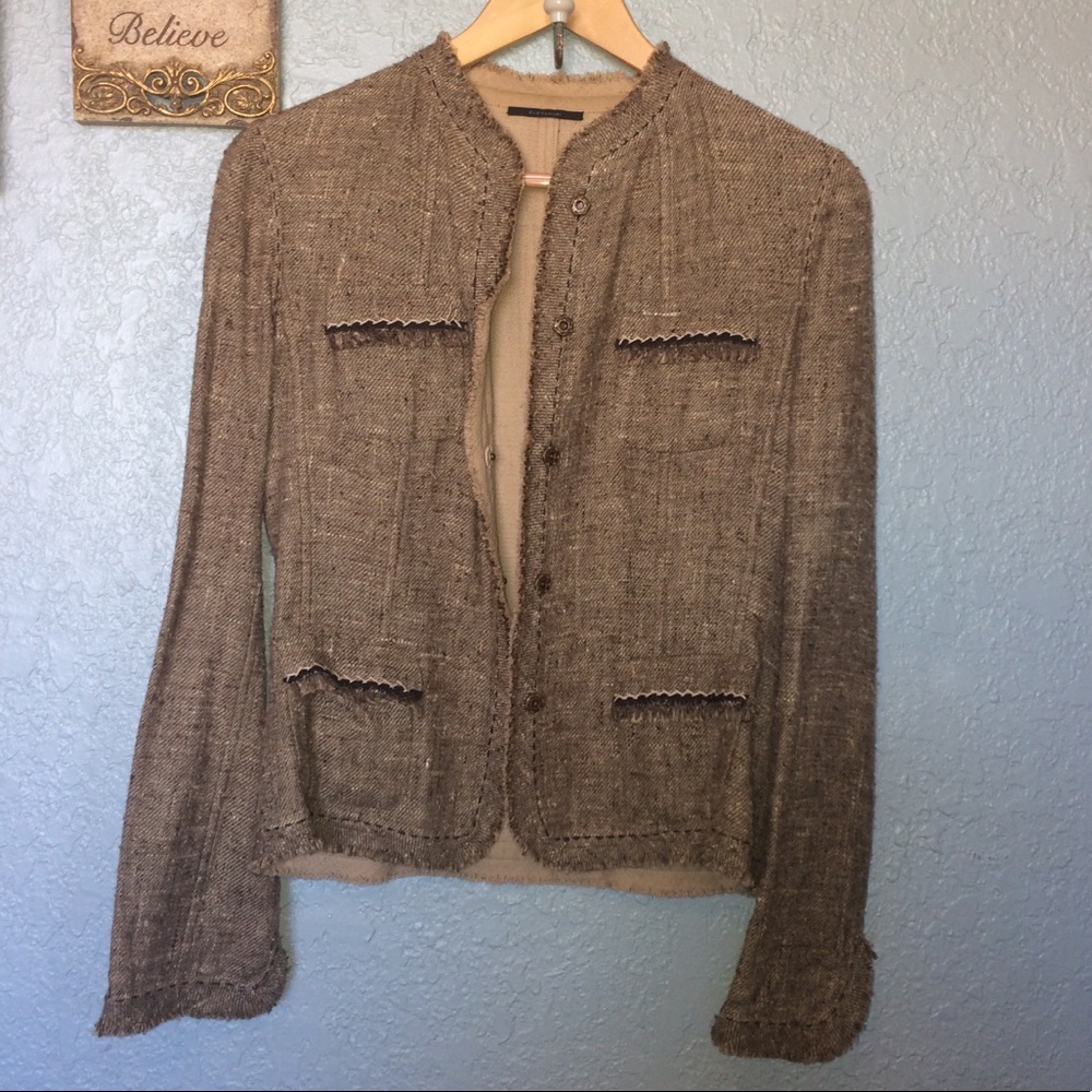 Stunning Elie Tahari Blazer